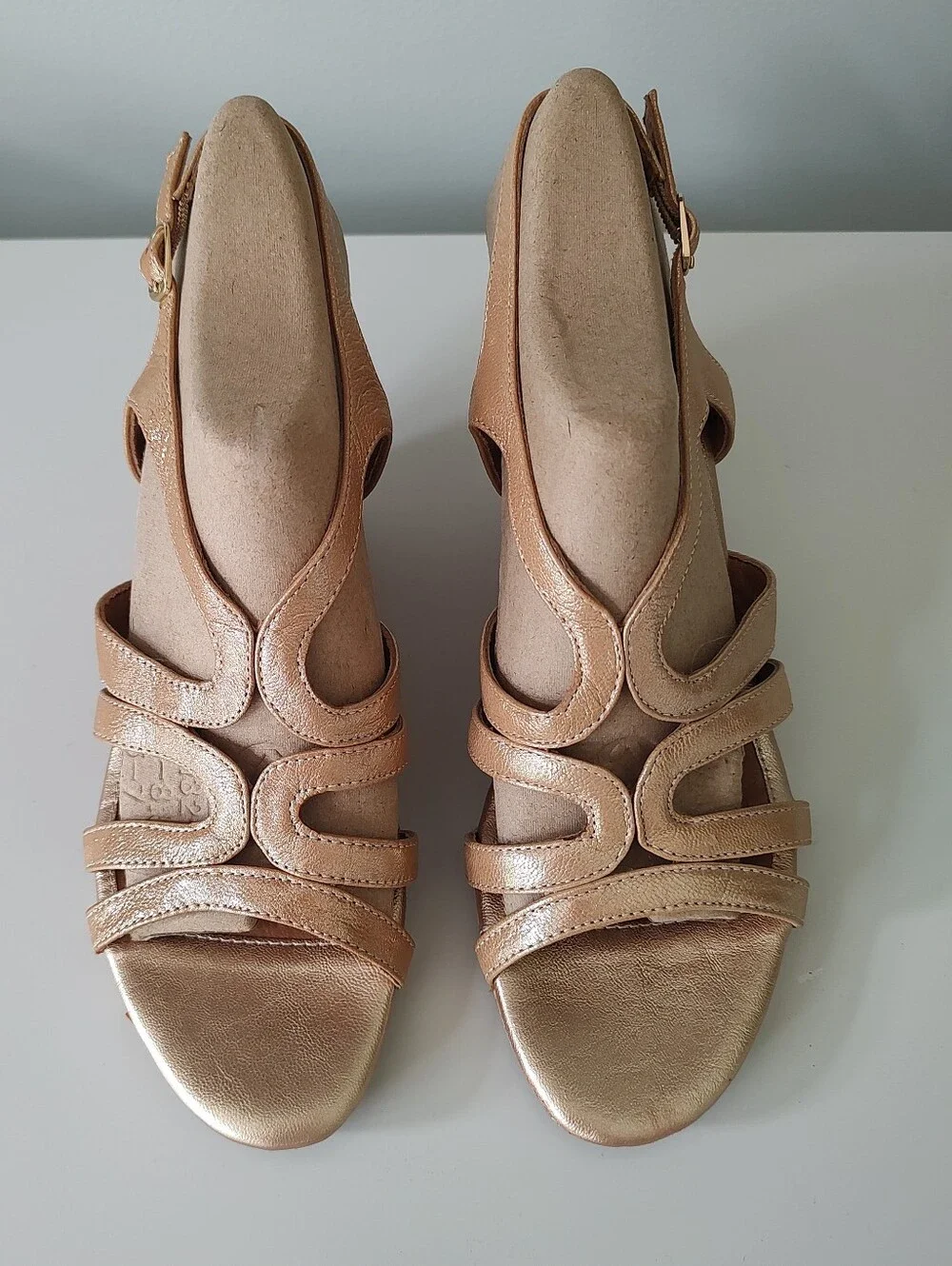 Sofft Gold Metallic Cork Wedge Heel Sandals 7.5